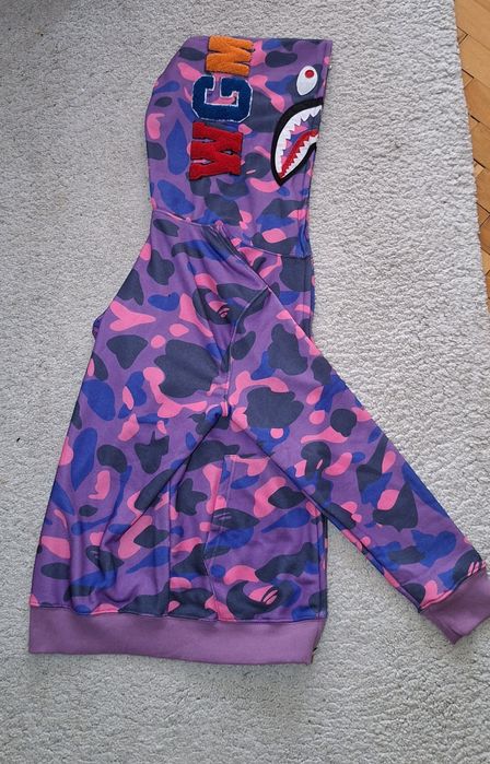 Екип на Bape нов