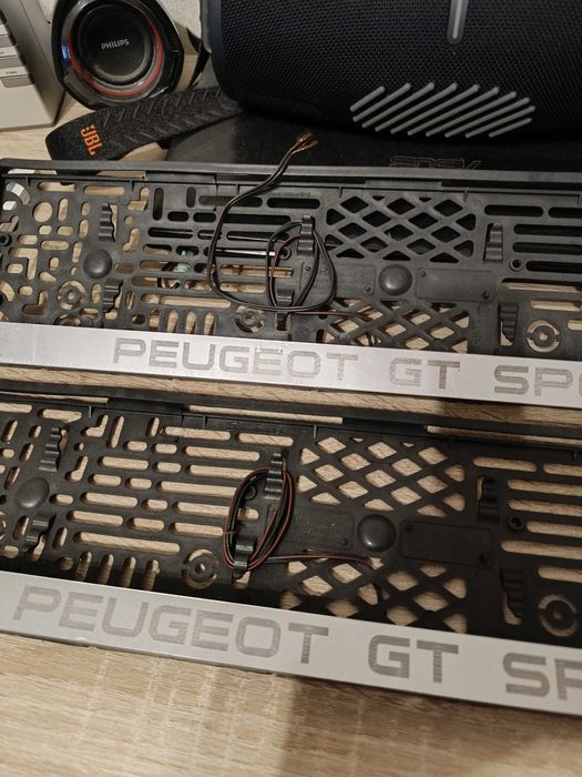 Светещи табели за кола