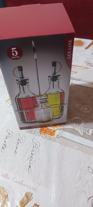 Нов комплект оливерник с 2 солнички