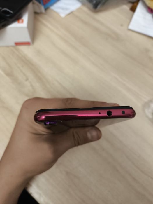 Redmi note 7 4/64 в цвете nebulla red