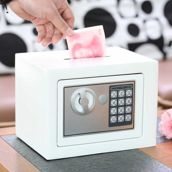 Devor o‘rnatiladigan mini seyf – Мини-сейф настенный