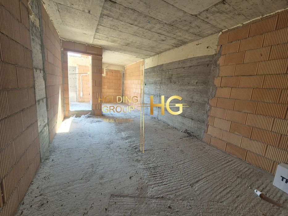 Продава се Двустаен апартамент в Варна, Изгрев - 87 кв.м за 1659 €/кв.м - Снимка #4