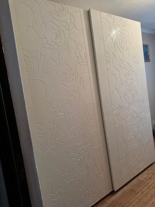 Белый шкаф глянцевый