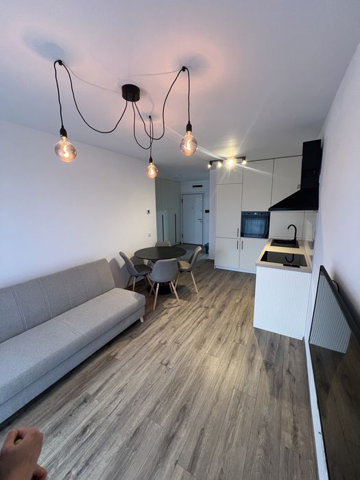 Inchiriez apartament 2 camere