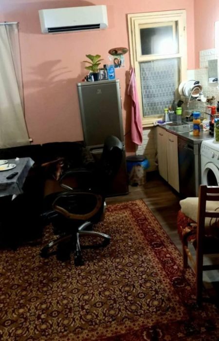 В Панагюрище,продавам първи етаж от къща с приземен 82кв.м