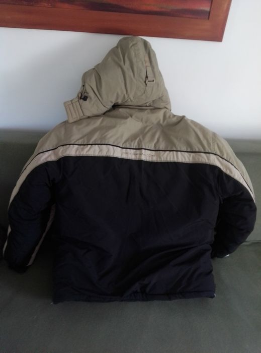 Geaca de iarna cu gluga