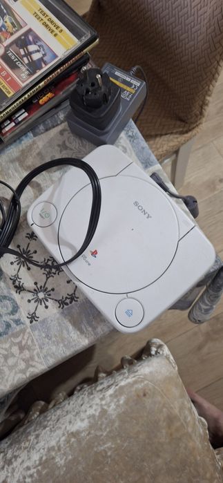 Продам playstation 1