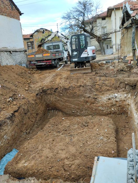 Услуги с мини багер ,Бобкат и Камиони до 10 тона.град Дупница.