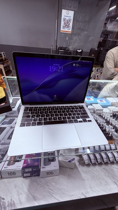 MacBook Air M1 16/2T