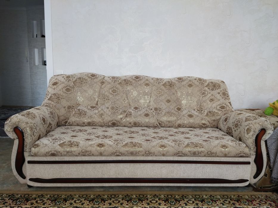 Продам диван тройка