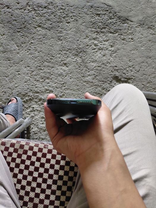 Iphone 12pro sotiladi