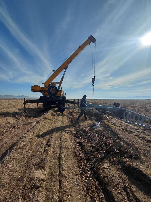 Avtokran urta holatda 15tonnali