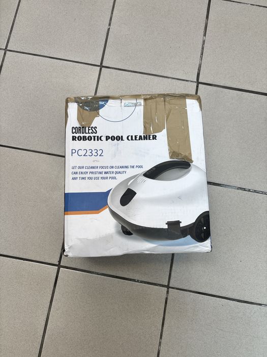 Vind Aspirator de piscina nou