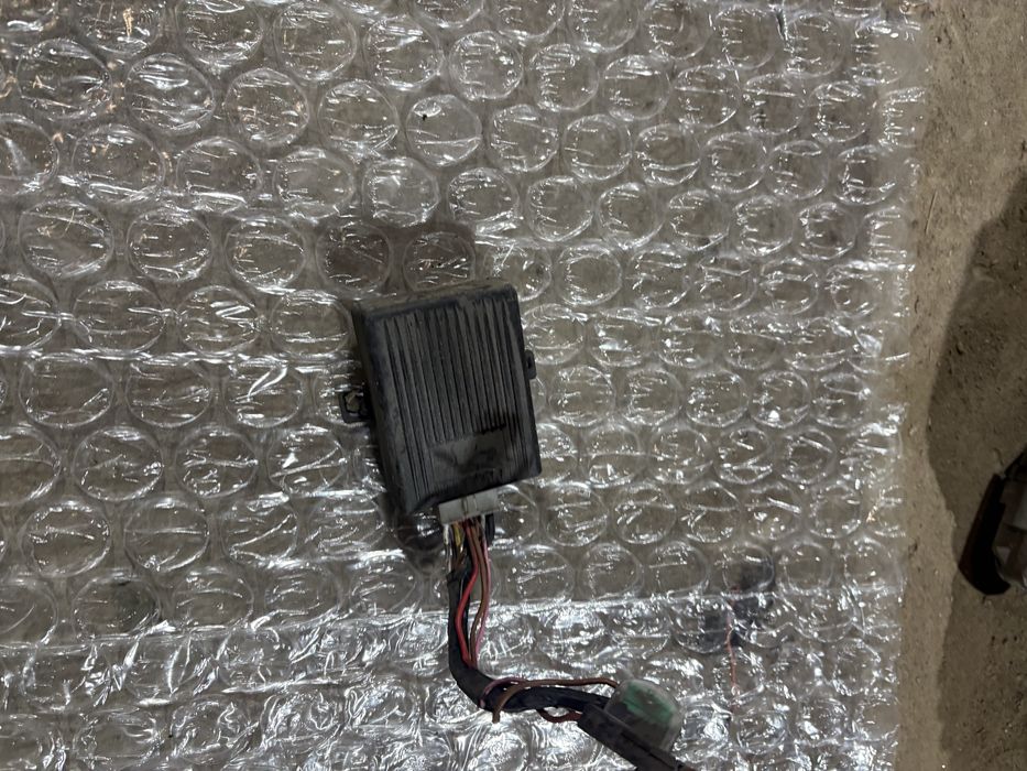 Renault Clio 2002 година Модул електронно управление на прозорци