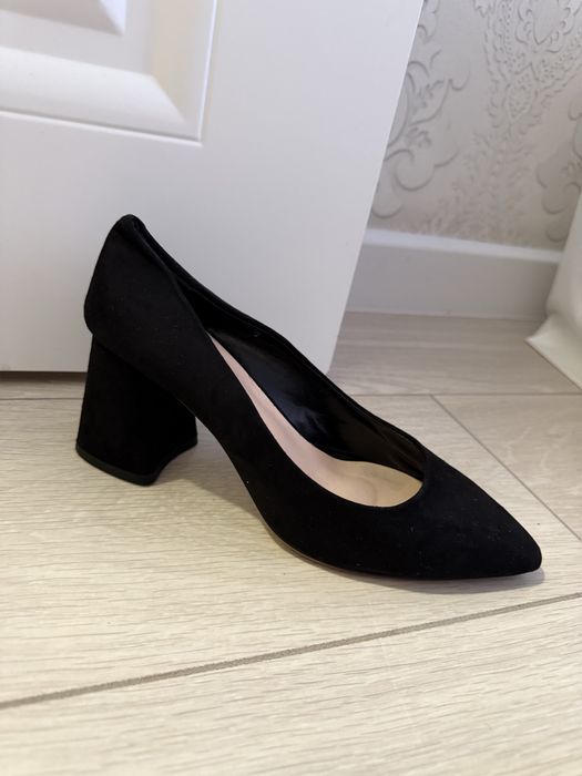 Туфли на каблуках