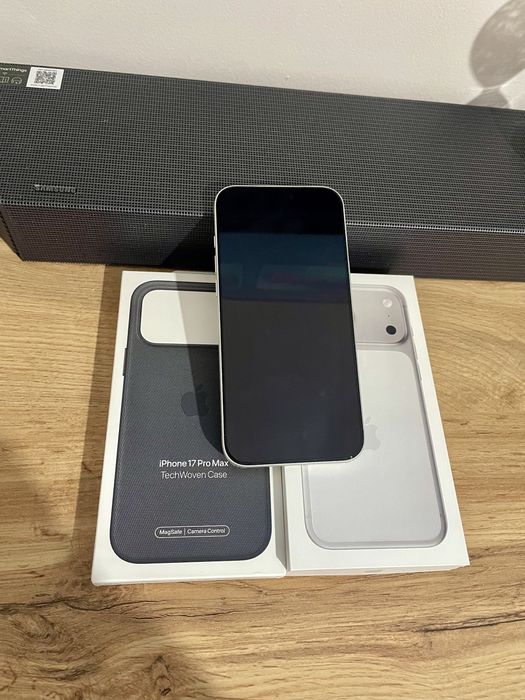 Vând IPhone 17 Pro Max Silver