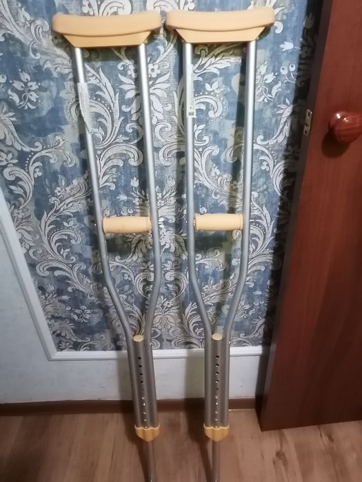 Костыли почти новые