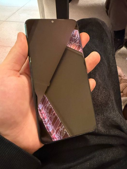 Продаю Redmi note 8 pro 128gb