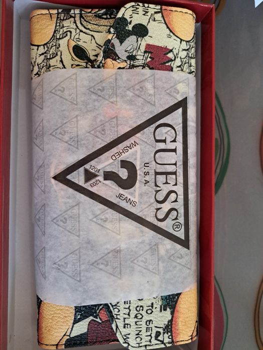 Портфейл GUESS с Mickey  Mouse