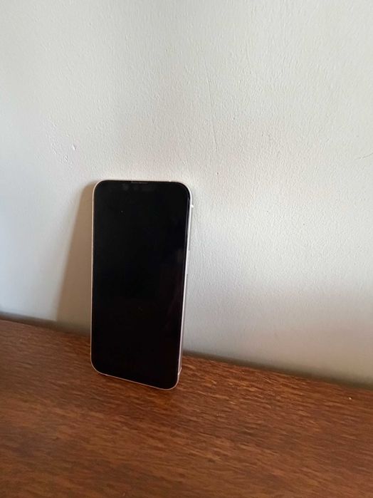 iPhon13 в много добро състояние