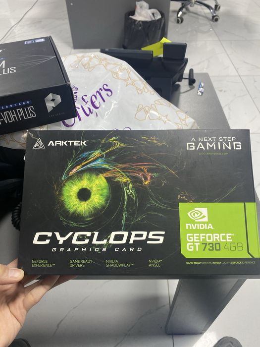 Материнка и видеокарта