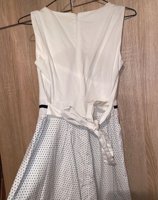 Rochie albă simpla
