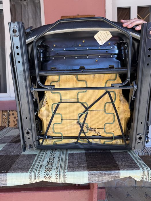 Vand scaun fata drepata mercedes vito