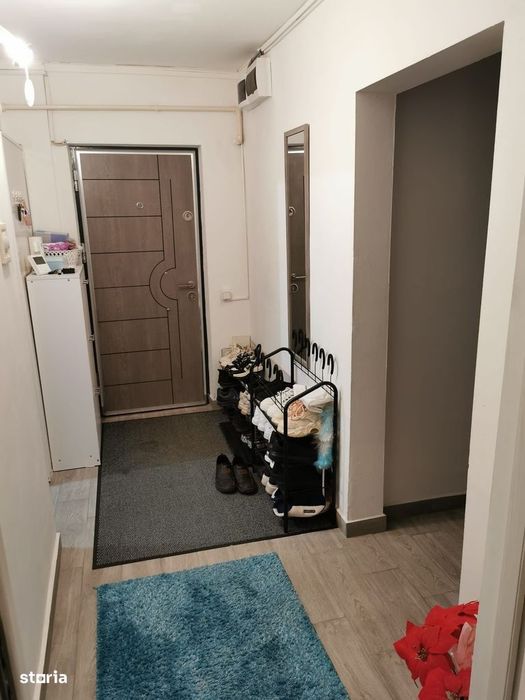 Inchiriez apartament 3 camere | parcare | AC | stație STV