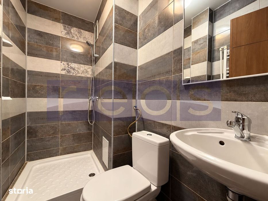 Apartament 4 Camere | Decomandat | 2 Bai | Bloc Reabilitat | Parcul He