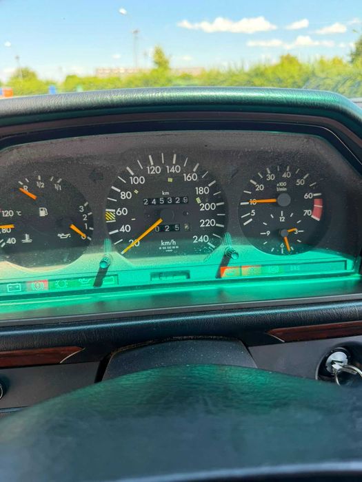 Mercedes W124 1995 – stare bună – acte în regulă”