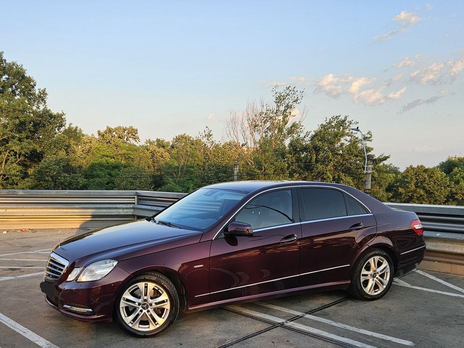 MERCEDES.    E 250     W212