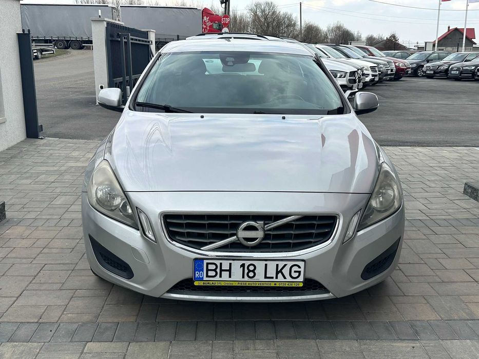VOLVO V60 2013 — imagine 3