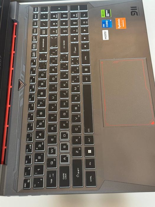 Thunderobot i5/12, SSD 512GB,RTX4050 |