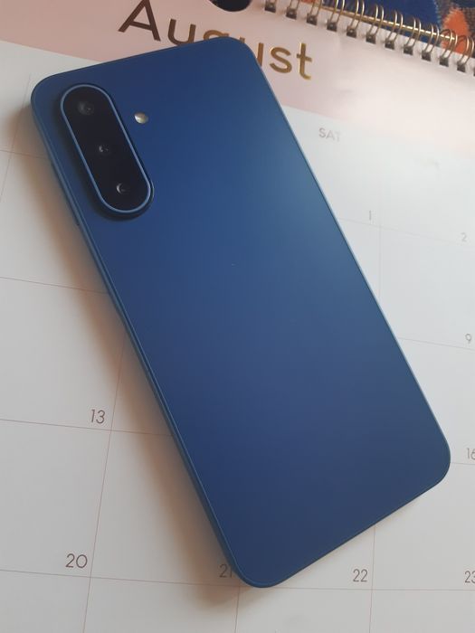 Samsung a17 albastru nou