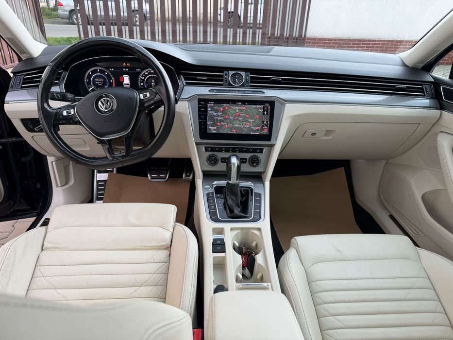 Vw Passat Alltrack 2.0 BiTdi 239 CP