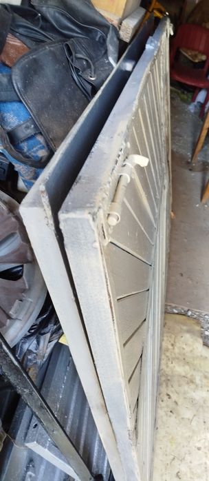 гаражна врата с рамка