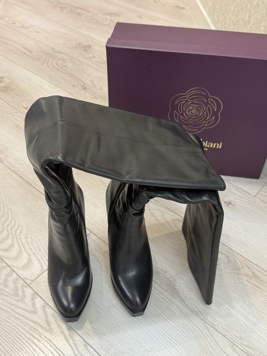 Сапоги высокие Sasha Fabiani