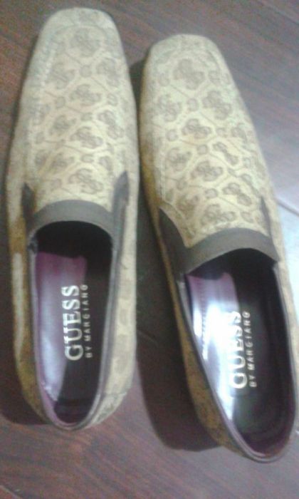 Pantofi Guess 41