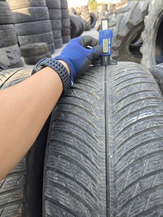 Anvelope de iarna 235-55r17 Michelin