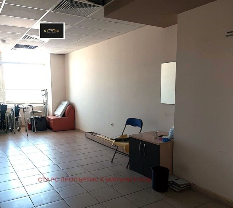 Продажба  гр. Варна - Младост 812m²