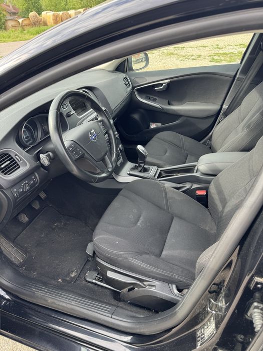 Dezmembrez Volvo V40 T3//Morizare 1.5 Benzina//Orice piesa