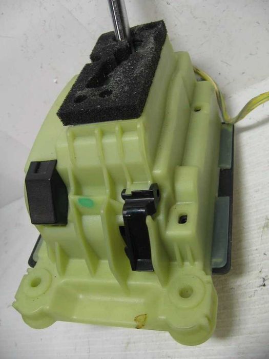 Ремонт на селектор (избирач) на скорости на Mercedes на място