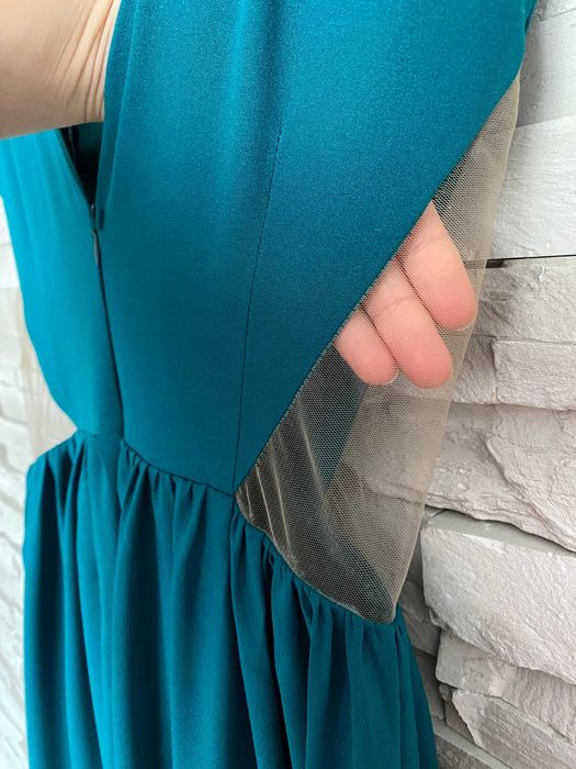 Rochie de seară cu spatele în V, mărimea M