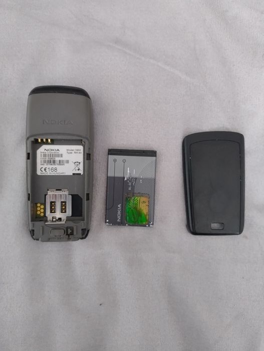 Vând telefon Nokia 1600 deblocat