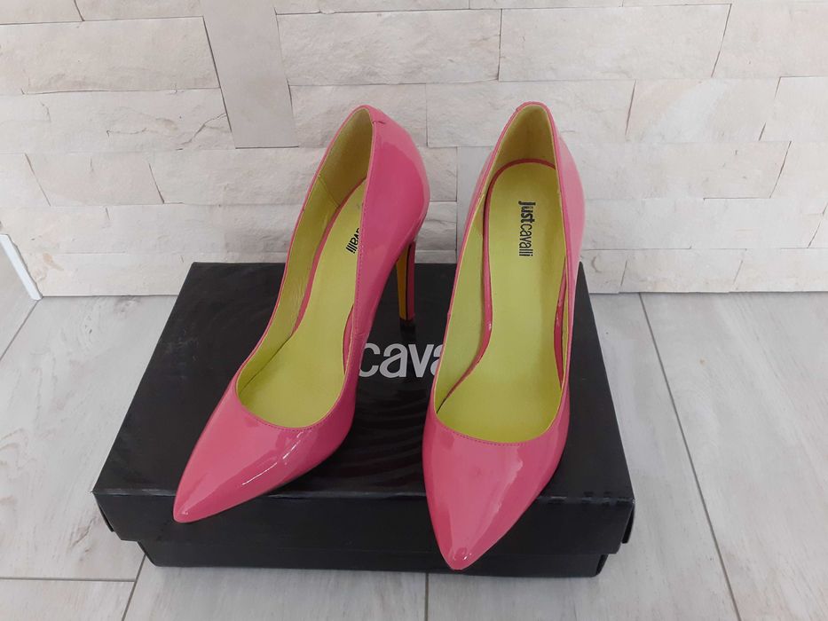 Чисто нови кожени обувки Just Cavalli и сандали Marciano - 37