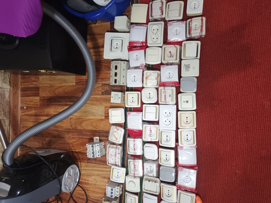 Продам выключатели и разетки