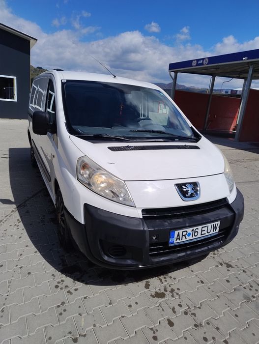 Peugeot Expert an 2008