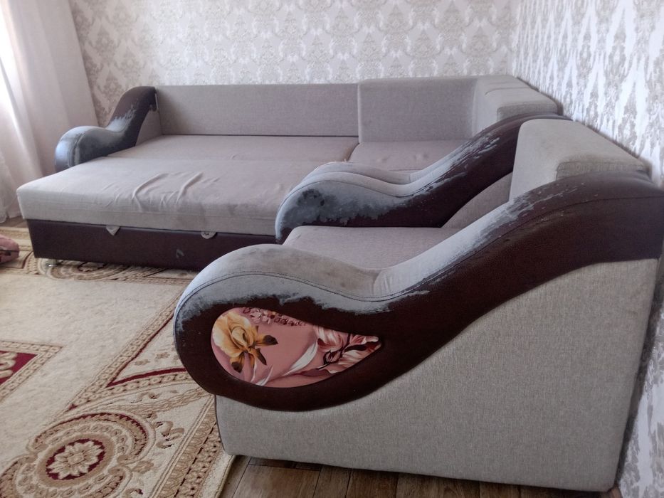 Продам диван б/у (самовывоз)