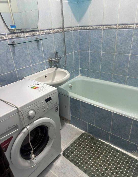 Студентам семья 3х комнатная фархадский