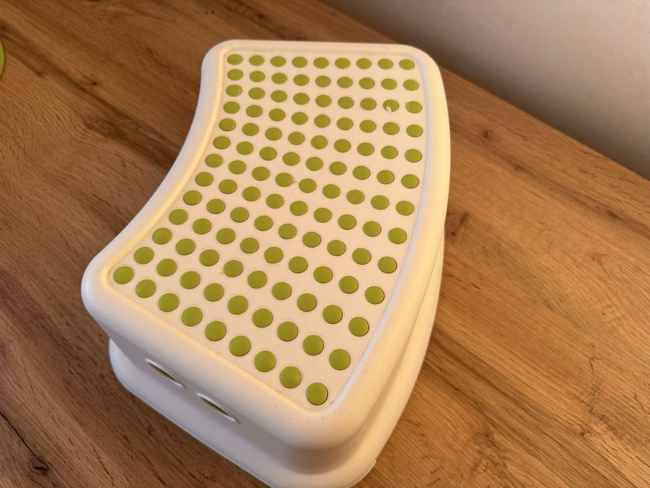 Продам подставку для детей IKEA